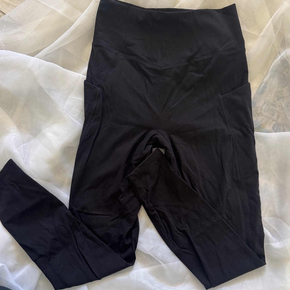 Buff bunny High-Waist Black Active Leggings with Side Pockets - S/M